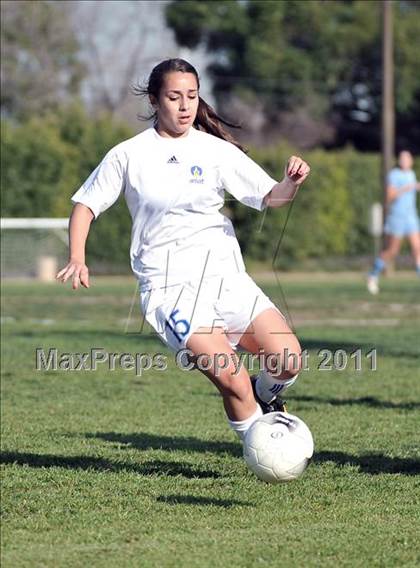 Thumbnail 1 in Walnut @ Bishop Amat photogallery.