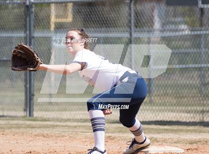 Thumbnail 3 in Greenwood vs. DeSoto Central  photogallery.