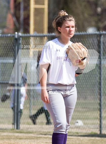 Thumbnail 2 in Greenwood vs. DeSoto Central  photogallery.