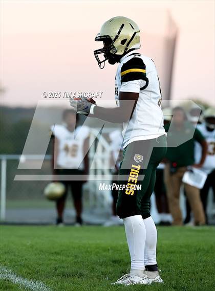 Thumbnail 2 in Indianapolis Crispus Attucks @ Connersville photogallery.