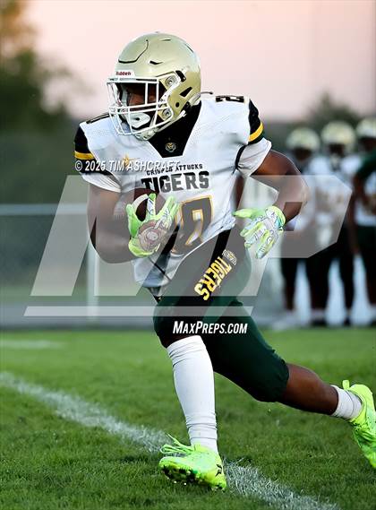 Thumbnail 2 in Indianapolis Crispus Attucks @ Connersville photogallery.