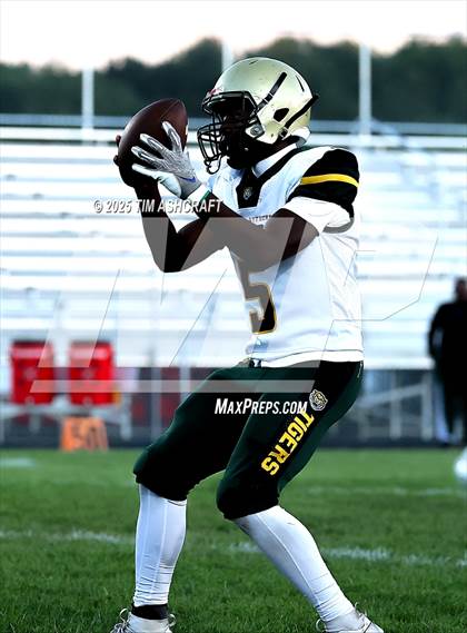 Thumbnail 2 in Indianapolis Crispus Attucks @ Connersville photogallery.