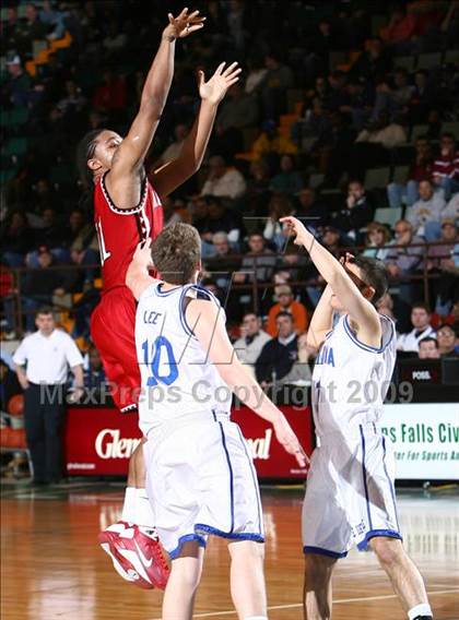 Thumbnail 2 in Jamesville-DeWitt vs Batavia (NYSPHSAA A Semifinal) photogallery.