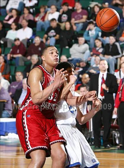 Thumbnail 3 in Jamesville-DeWitt vs Batavia (NYSPHSAA A Semifinal) photogallery.