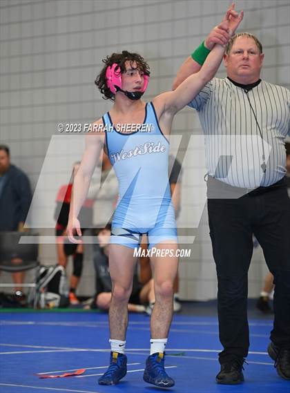 Thumbnail 3 in 2023 Chicken Wing photogallery.