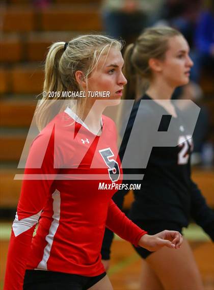 Thumbnail 1 in Foothill @ Red Bluff photogallery.