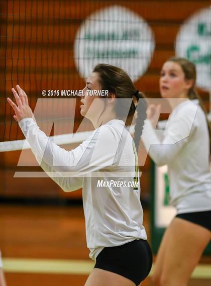 Thumbnail 1 in Foothill @ Red Bluff photogallery.
