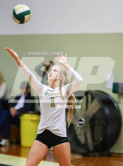 Thumbnail 1 in Foothill @ Red Bluff photogallery.