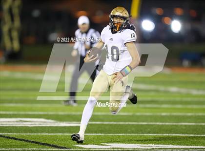 Thumbnail 1 in Mater Dei Catholic vs Downey (CIF SS D2-AA Regional Final) photogallery.