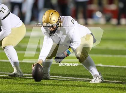 Thumbnail 2 in Mater Dei Catholic vs Downey (CIF SS D2-AA Regional Final) photogallery.