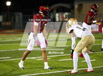 Thumbnail 2 in Mater Dei Catholic vs Downey (CIF SS D2-AA Regional Final) photogallery.