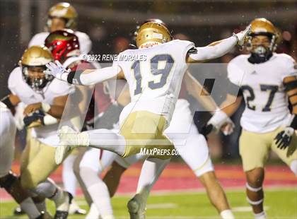 Thumbnail 3 in Mater Dei Catholic vs Downey (CIF SS D2-AA Regional Final) photogallery.