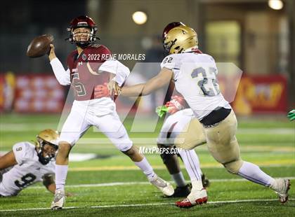 Thumbnail 3 in Mater Dei Catholic vs Downey (CIF SS D2-AA Regional Final) photogallery.