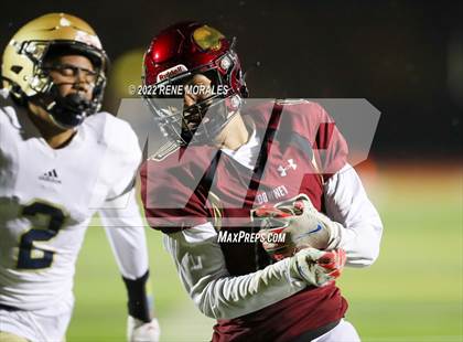 Thumbnail 1 in Mater Dei Catholic vs Downey (CIF SS D2-AA Regional Final) photogallery.