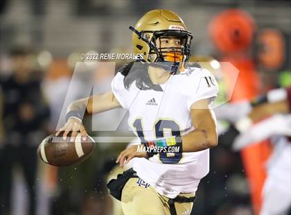 Thumbnail 3 in Mater Dei Catholic vs Downey (CIF SS D2-AA Regional Final) photogallery.
