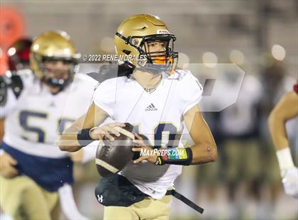 Thumbnail 1 in Mater Dei Catholic vs Downey (CIF SS D2-AA Regional Final) photogallery.