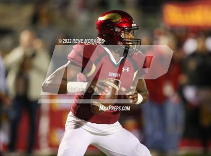 Thumbnail 3 in Mater Dei Catholic vs Downey (CIF SS D2-AA Regional Final) photogallery.
