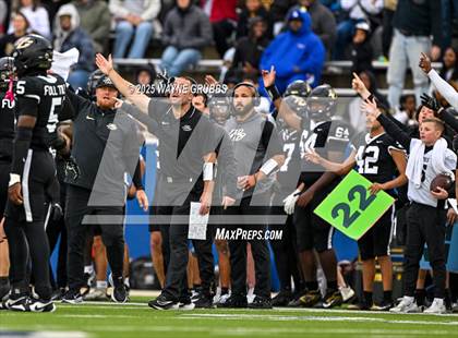Thumbnail 3 in Carthage vs. Pleasant Grove (UIL 4A D2 Football Region Semifinal) photogallery.