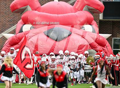 Thumbnail 2 in Carthage vs. Pleasant Grove (UIL 4A D2 Football Region Semifinal) photogallery.