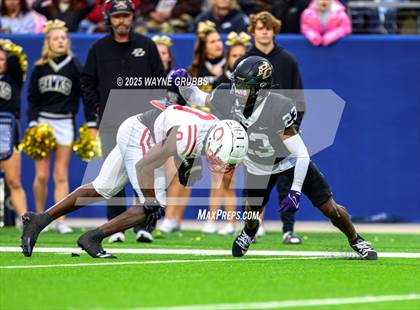Thumbnail 3 in Carthage vs. Pleasant Grove (UIL 4A D2 Football Region Semifinal) photogallery.