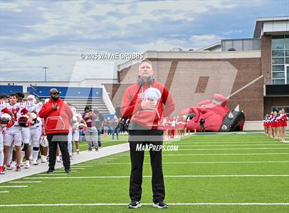 Thumbnail 2 in Carthage vs. Pleasant Grove (UIL 4A D2 Football Region Semifinal) photogallery.