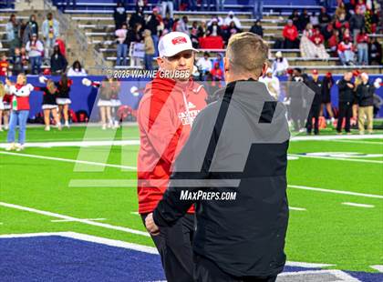 Thumbnail 1 in Carthage vs. Pleasant Grove (UIL 4A D2 Football Region Semifinal) photogallery.