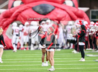 Thumbnail 1 in Carthage vs. Pleasant Grove (UIL 4A D2 Football Region Semifinal) photogallery.