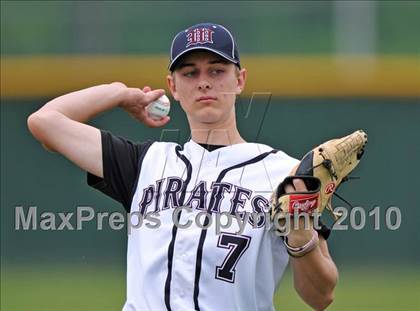 Thumbnail 2 in Wakeland @ Wylie photogallery.