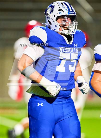 Thumbnail 1 in Needville vs. Kilgore (UIL 4A D1 Football Area) photogallery.