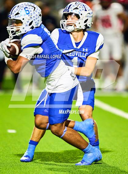 Thumbnail 2 in Needville vs. Kilgore (UIL 4A D1 Football Area) photogallery.