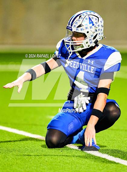 Thumbnail 3 in Needville vs. Kilgore (UIL 4A D1 Football Area) photogallery.
