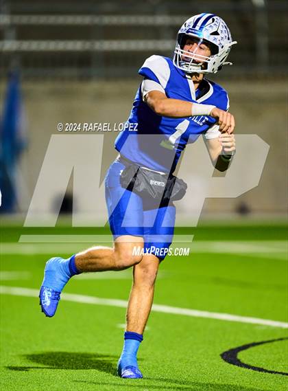 Thumbnail 1 in Needville vs. Kilgore (UIL 4A D1 Football Area) photogallery.