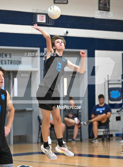 Thumbnail 2 in Deer Valley vs. Salpointe Catholic (AIA 4A Quarterfinal) photogallery.
