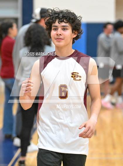 Thumbnail 2 in Deer Valley vs. Salpointe Catholic (AIA 4A Quarterfinal) photogallery.