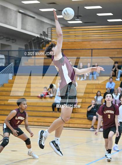 Thumbnail 3 in Deer Valley vs. Salpointe Catholic (AIA 4A Quarterfinal) photogallery.
