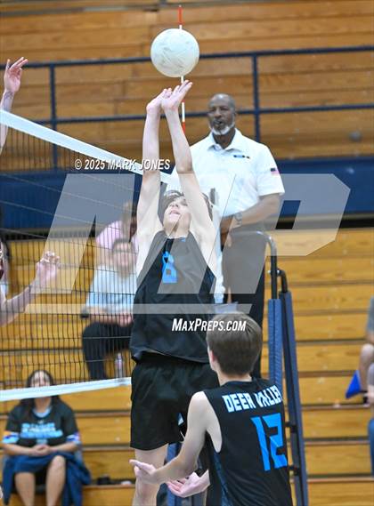 Thumbnail 3 in Deer Valley vs. Salpointe Catholic (AIA 4A Quarterfinal) photogallery.