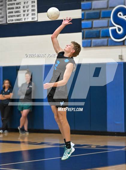 Thumbnail 3 in Deer Valley vs. Salpointe Catholic (AIA 4A Quarterfinal) photogallery.