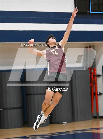 Thumbnail 2 in Deer Valley vs. Salpointe Catholic (AIA 4A Quarterfinal) photogallery.