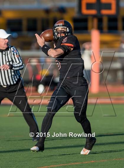 Thumbnail 2 in Lincoln-Way East @ Libertyville (IHSA 7A Playoffs 2nd Round) photogallery.