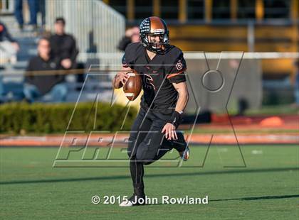Thumbnail 3 in Lincoln-Way East @ Libertyville (IHSA 7A Playoffs 2nd Round) photogallery.