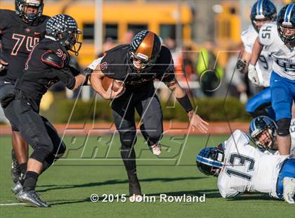 Thumbnail 3 in Lincoln-Way East @ Libertyville (IHSA 7A Playoffs 2nd Round) photogallery.