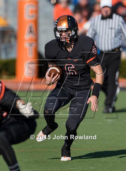 Thumbnail 1 in Lincoln-Way East @ Libertyville (IHSA 7A Playoffs 2nd Round) photogallery.