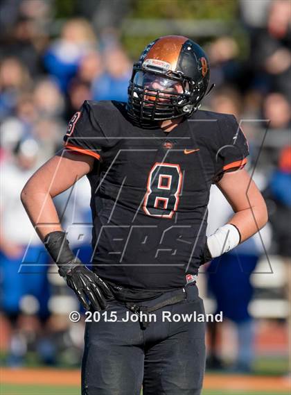Thumbnail 3 in Lincoln-Way East @ Libertyville (IHSA 7A Playoffs 2nd Round) photogallery.
