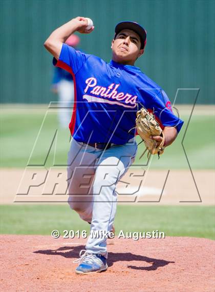 Thumbnail 2 in Duncanville vs Coppell (6A Region 1&3 Bidistrict) photogallery.