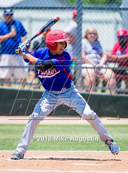 Thumbnail 3 in Duncanville vs Coppell (6A Region 1&3 Bidistrict) photogallery.