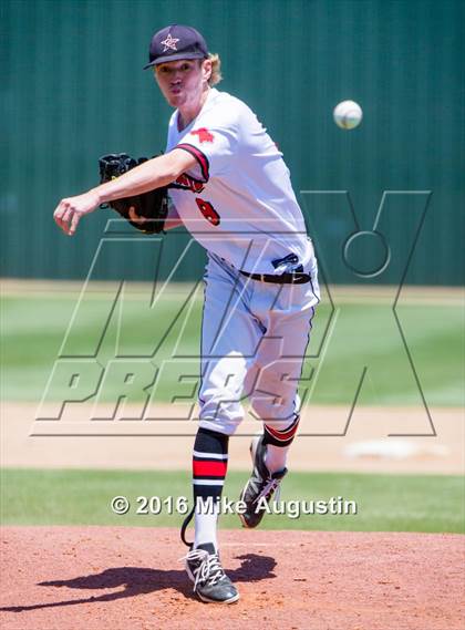 Thumbnail 2 in Duncanville vs Coppell (6A Region 1&3 Bidistrict) photogallery.