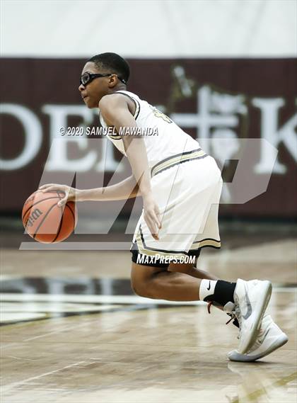 Thumbnail 1 in  St. Francis vs Grant (Valley Sports Academy Shootout) photogallery.