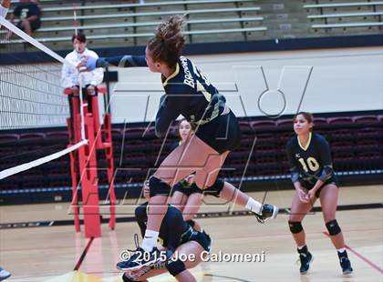 Thumbnail 3 in Johnson [Claudia Taylor] vs Brennan (NEISD Tournament) photogallery.