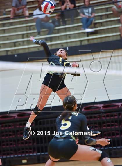 Thumbnail 3 in Johnson [Claudia Taylor] vs Brennan (NEISD Tournament) photogallery.