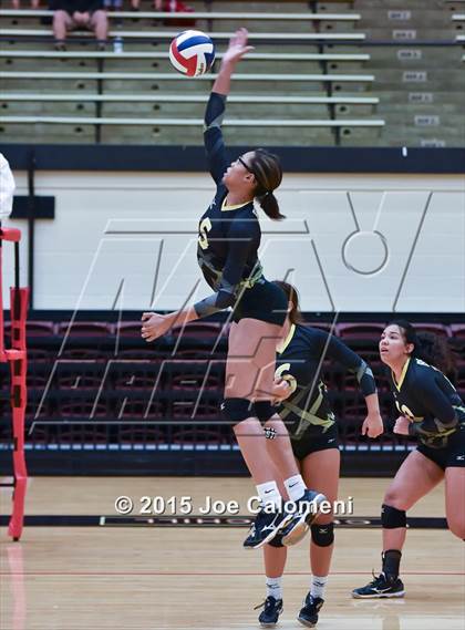 Thumbnail 2 in Johnson [Claudia Taylor] vs Brennan (NEISD Tournament) photogallery.